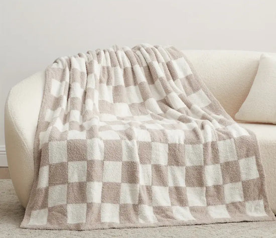 Beige & White Checkered Blanket