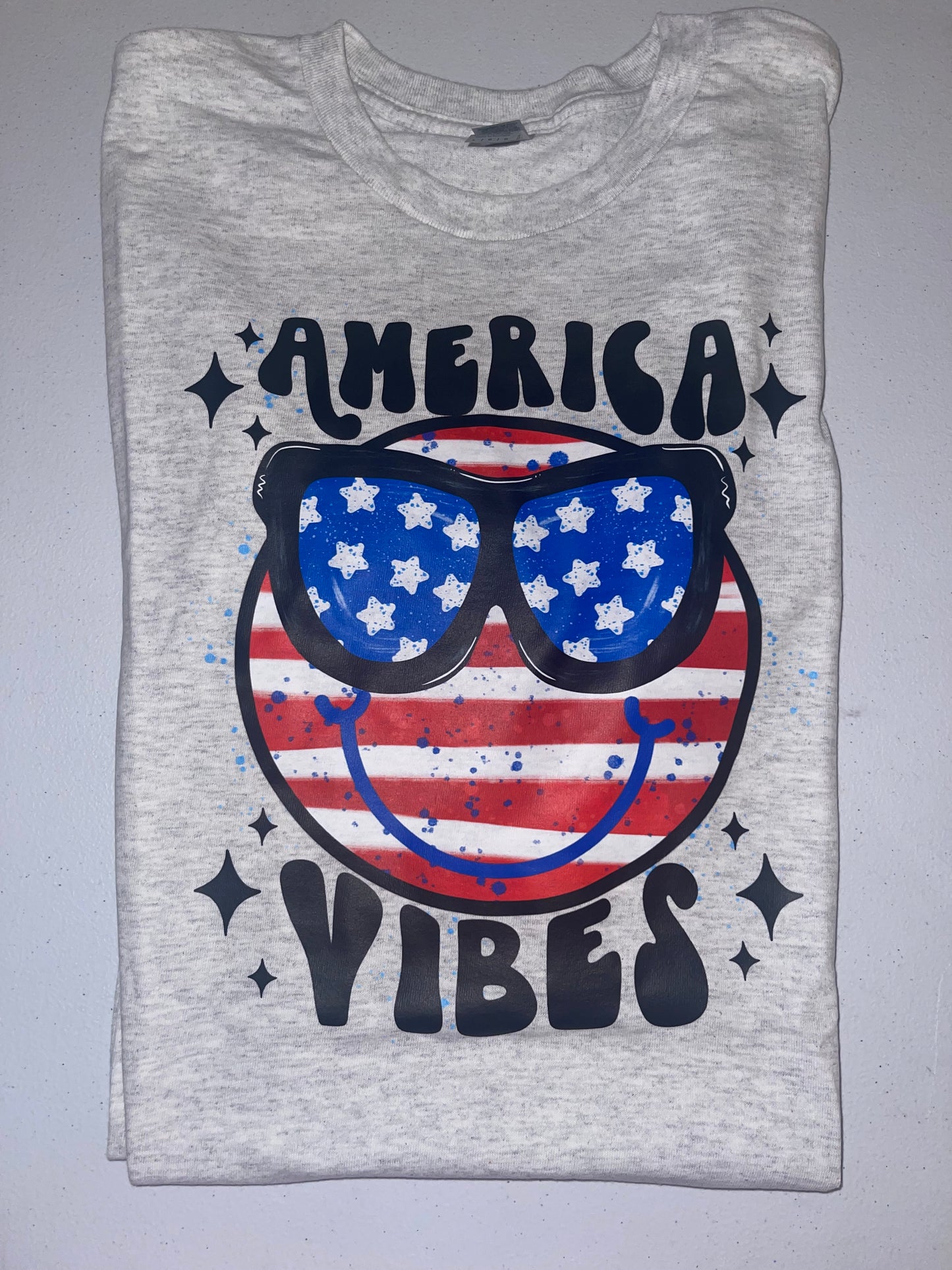 America Vibes Tee